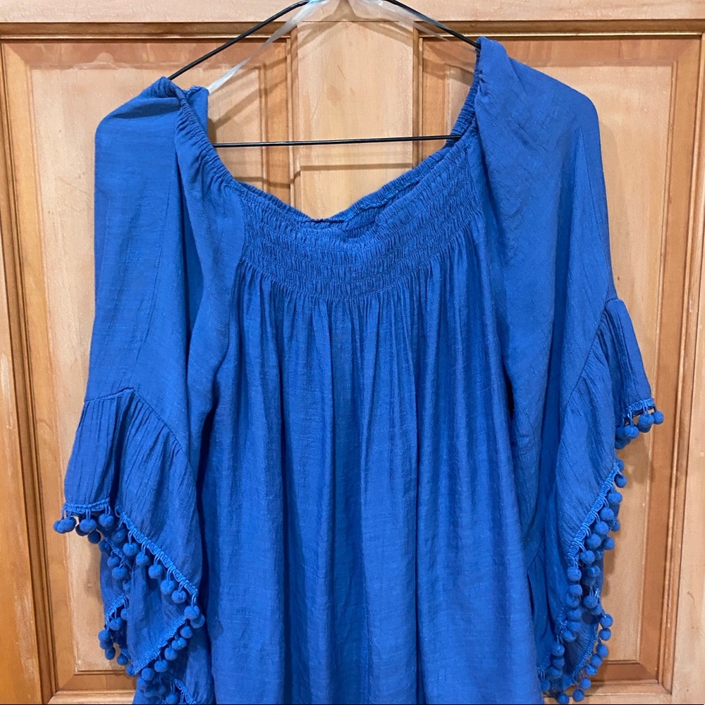 Women’s flowy blue (denim color) short top
